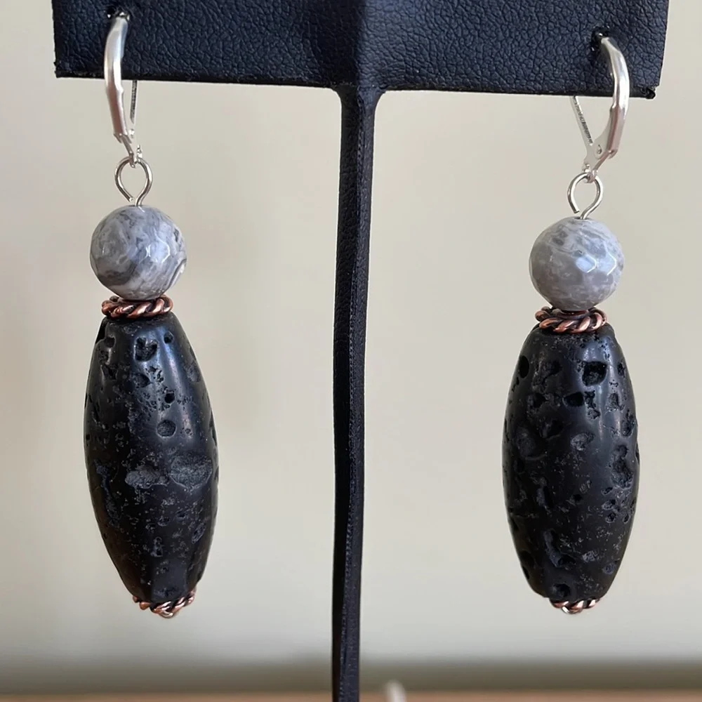 HAND CRAFTED EARRINGS Blackstone Gray Agate Copper Silver
